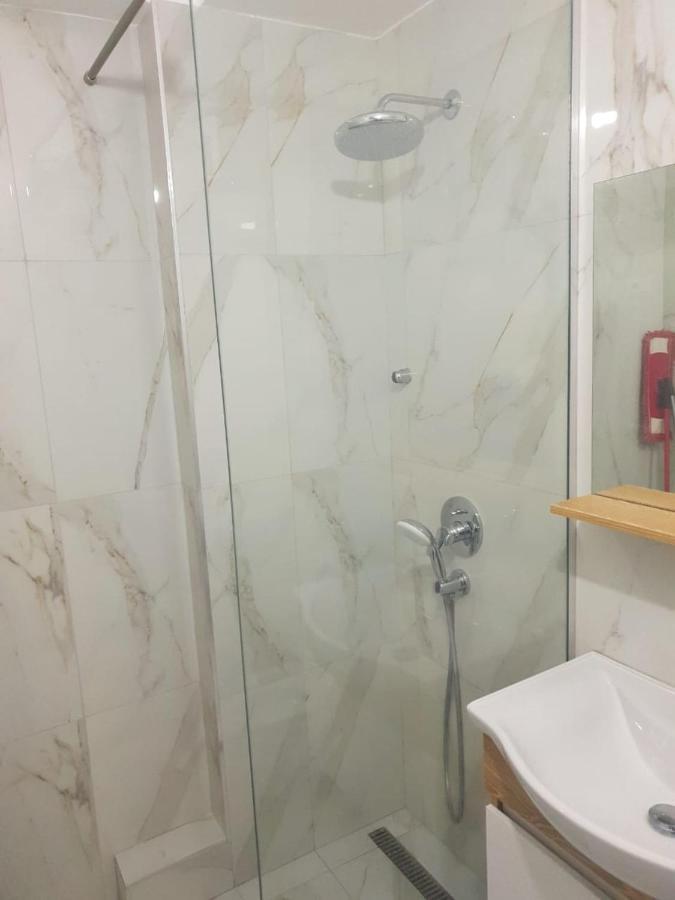 Lovely Apartment On Tirana City Center Exteriör bild